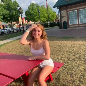 Meet your Posher, Daniele